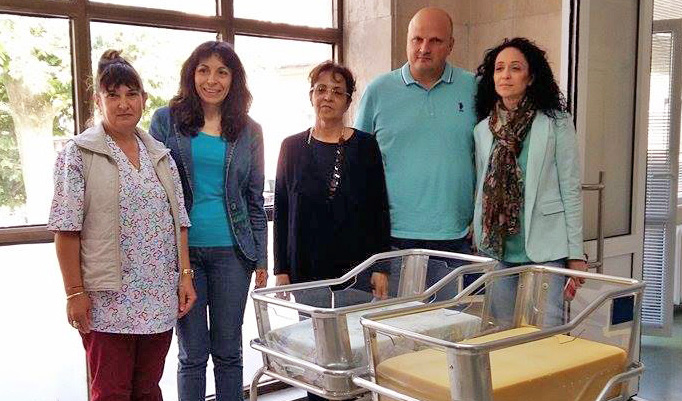 Consegnate le culle neonatali all'ospedale di Veliko Tarnovo, in Bulgaria
