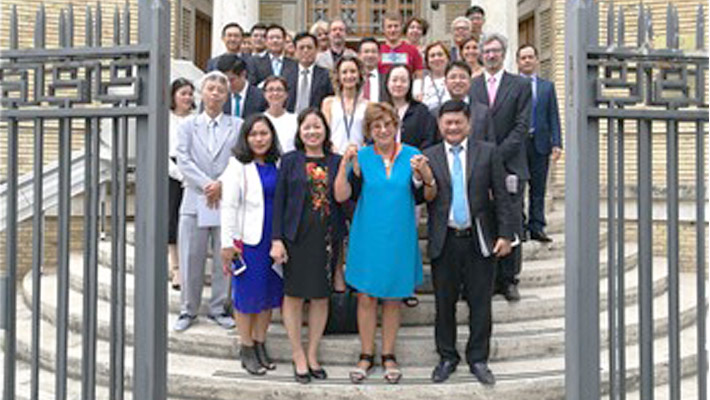 Incontro con la delegazione vietnamita a Roma