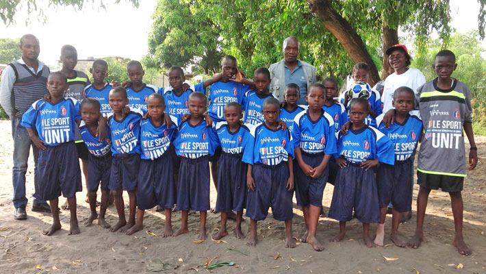 Torneo Fiano Plus, consegnate le divise ai bimbi del Congo